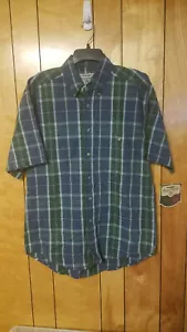 Wrangler Rugged Wear Mens Shirt MEDIUM Short Sleeve Shirt Button Up BLUE Gree D4 - Picture 1 of 6