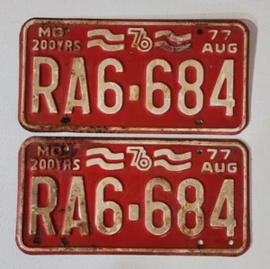 1976 MISSOURI 200 yrs. Bicentennial License Plate Matched Pair # RA6 - 684 - Picture 1 of 5