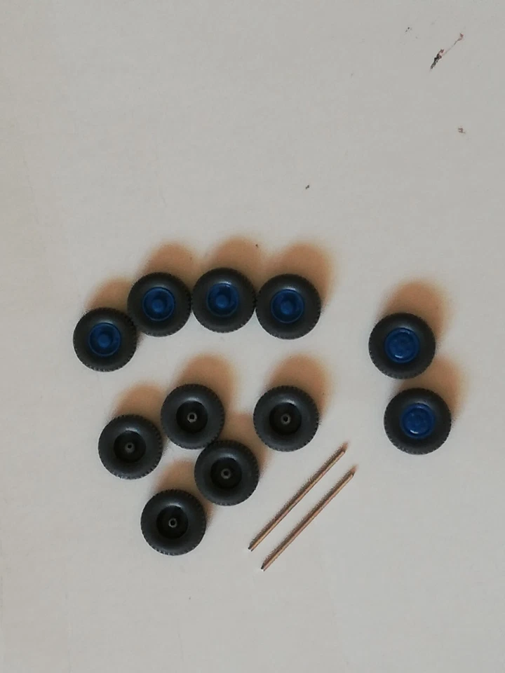 Lot 1503 Konvolut 11 Räder 12mm von Wiking in 1:87 Ersatzteile aus Sammlung - Bild 1 von 1