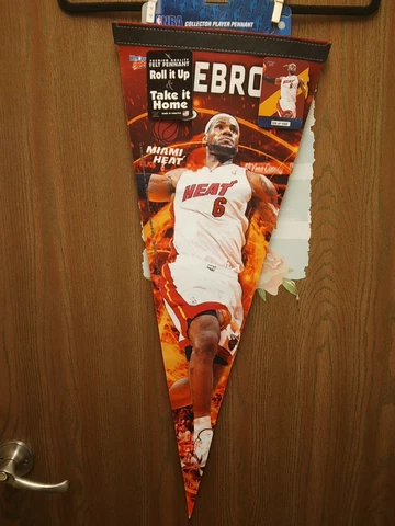 Lebron James Collector Pennant Miami Heat 2008 New Cover