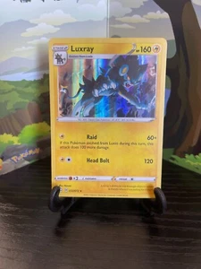 Luxray 033/072 - Shining Fates - Holo Rare - Pokemon Card TCG - LP - Picture 1 of 3