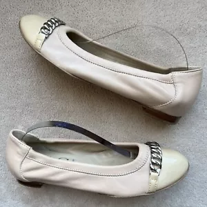 AGL Nude Beige Leather w/ Patent Leather Cap Toe & Chain Ballet Flat EU 37 US 7 - Picture 1 of 18