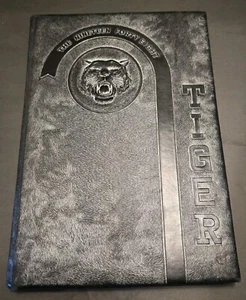 1948 Spokane Wa Tigers Lewis And Clark High School Yearbook Donna Tye - Picture 1 of 12