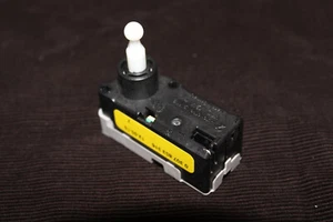001531 BOSCH FARO ATTUATORE REGOLAZIONE LUMINOSITÀ LWR 0307853316 - Foto 1 di 6