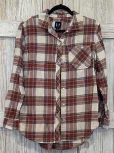 Gap Women's Medium Red Plaid Flannel Long Sleeve Button Down Shirt - Picture 1 of 5