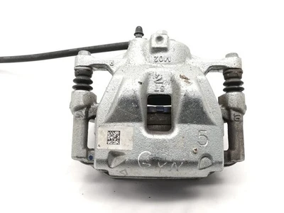 Toyota Yaris Cross 2023 Petrol/electricity Right front brake caliper JUM114204 - Image 1 of 4