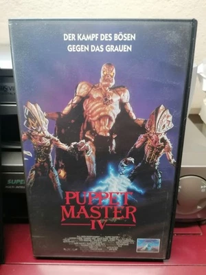 VHS Rarität: PUPPET MASTER IV (1993) UNCUT ab 16 J  (4. TEIL DER FILMREIHE) - Bild 1 von 2