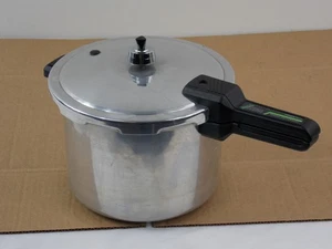 Presto Schnellkochtopf Modell 0126002 409A 6 Quart mit Rezeptanleitung Jiggler - Bild 1 von 7