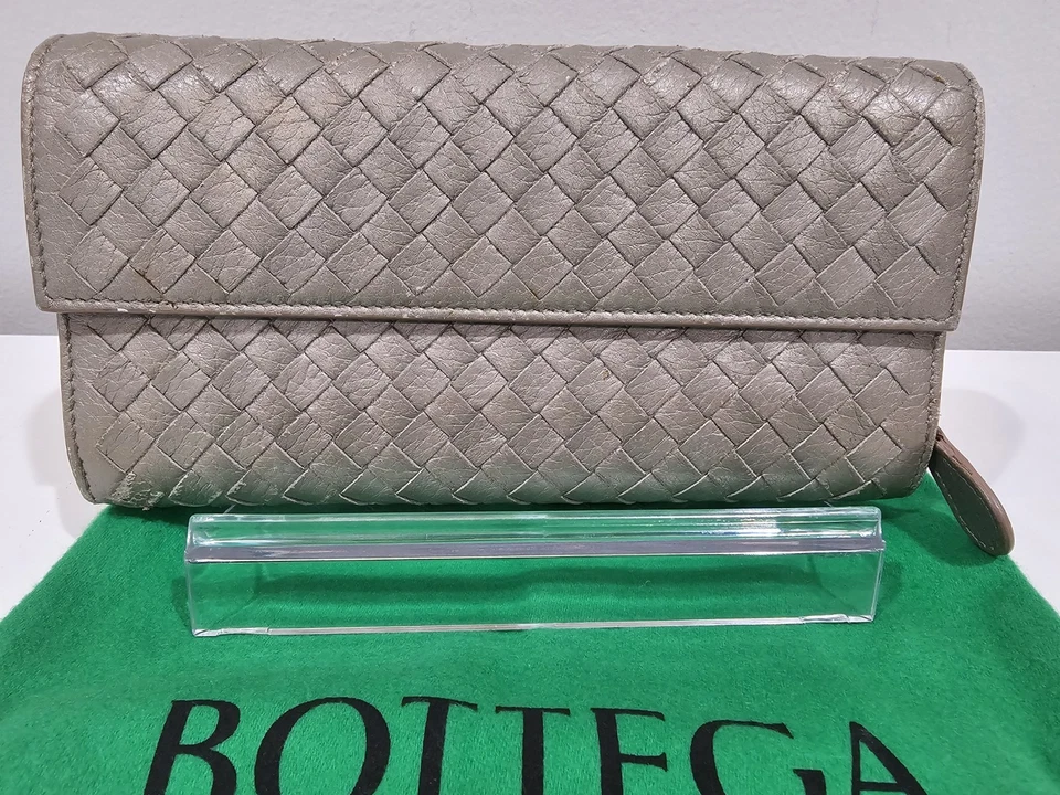 Cartera de cuero Bottega Veneta plateada Intrecciato con bolsa antipolvo Foto 1 de 4