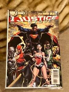 MINT Justice League #1 New 52 1:25 David Finch Variant DC Comics 2011 - Picture 1 of 1