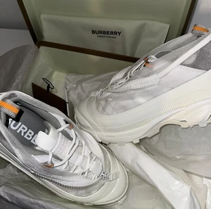 Burberry Fashion Women Sneakers - Picture 1 of 9