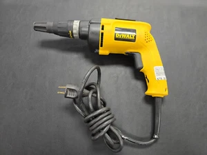 DEWALT DW257 TRAPANO AVVITATORE ELETTRICO PER CARTONGESSO 120 V 6 AMP VSR - Foto 1 di 6