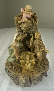Hand Painted Music Box Nativity Scene Christmas Decor Silent Night Italy Wooden - Picture 1 of 9