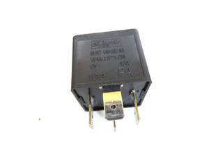 GENUINE FORD GRAND C MAX C MAX MK2 4 PIN 12V 40 AMP BLACK RELAY 10-19 - Picture 1 of 4