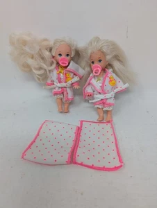 Vintage Mattel Barbie - Bath Time Fun Sister Kelly Puppe & Handtuch - 2 Stück - Bild 1 von 6