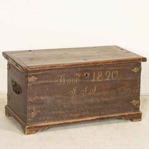 Early 19th Century Antique Original Red Painted Flat Top Trunk Dated 1820 Cover