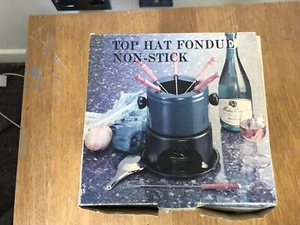Top Hat Fondue Set - Picture 1 of 4