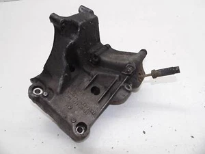 Halter Servopumpe Mercedes M102 W201 190E 16V 1021311435  - Picture 1 of 3