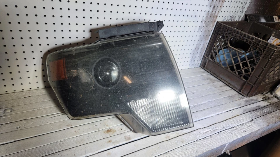 完好! 13 14 福特 F150 F-150 右握 乘客 氙气 HID 车头灯 黑色 原始设备制造商 — 第 1/4 张图片