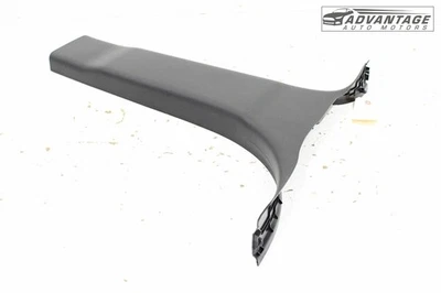 Chevrolet Silverado 1500 LD 2019 lado derecho inferior cubierta de moldura de pilar B OEM Foto 1 de 4