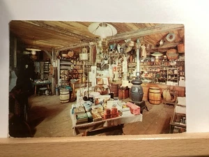 Silversmith Country Store: Wallingford, CT - Vintage Postcard - Picture 1 of 3