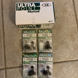 44 Mustad KVD Elite #4 Ganci per Alti Tripla Impugnatura 1x Forte (Confezione da 4x 11 Ganci) - Foto 1 di 5