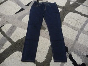 Old Navy Rockstar Stretch Denim Mid Rise Jeans Gr. 12 Regular Dark Wash - Bild 1 von 4