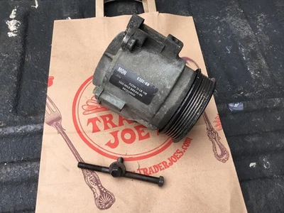 O.E.M 87-93 Mustang contaminación de escape/bomba de smog/emisiones E3ZE-EB Foto 1 de 3