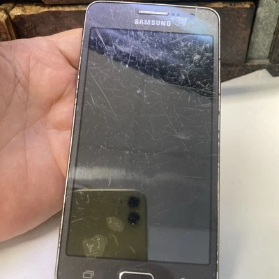 Teléfono Samsung galaxy grande Android G513 sin SIM bloqueada Foto 1 de 4