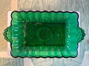 VTG ANCHOR HOCKING Forest Green Glass Tray Relish Snack Dish EUC 8.5"L - Picture 1 of 5