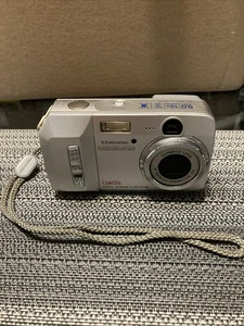 Fotocamera digitale VINTAGE Olympus D-595 5,0 megapixel TESTATA 🔥🔥🔥 - Foto 1 di 13