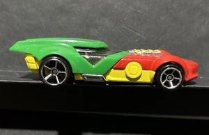 Robin - Hot Wheels - DC Comics - Character Car - Mattel - 2014 - Picture 1 of 4