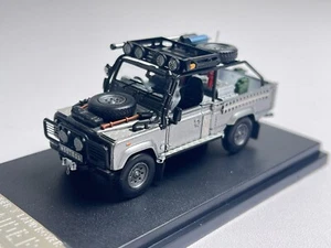 1:64 SW Tomb Raider Pintado Land Rover Defender Aleación Coche Modelo Limitado-999 - Imagen 1 de 9
