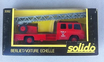 TONER GAM - SOLIDO #3352 - CAMIÓN ESCALERA CAMIÓN DE BOMBEROS BERLIET Foto 1 de 4