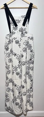 Mono SIDRA Pierna Ancha Floral Blanco y Negro Floral Pana Talla Pequeña Foto 1 de 4