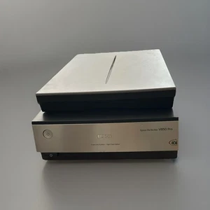 Epson Perfection EPSON V850 Pro Scanner⛔️VERKAUF WIE BESEHEN⛔️✅VOLLES ZUBEHÖR✅ - Bild 1 von 4