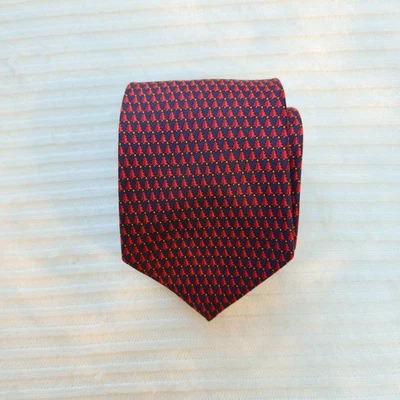Brooks Brothers Makers Dress Tie Mens 100% Silk Red Christmas Tree Motif - Image 1 of 4
