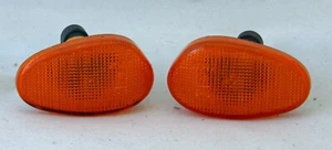Alfa Romeo GTV / Spider 916 Pair of Original Orange Indicator Repeaters - Picture 1 of 2