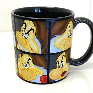 TAZA TIENDA DISNEY ~ GRUÑÓN ~ MARRÓN multi ~ CAFÉ ~ CHOCOLATE CALIENTE - Imagen 1 de 6