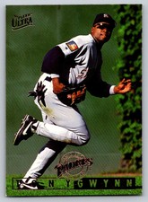 1995  Ultra #233 Tony Gwynn San Diego Padres