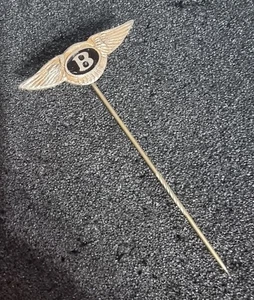 Bentley Lapel Pin Black Enamelled Emblem Is Old + Original - Dimensions 30x10mm - Picture 1 of 2