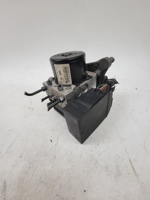 13 - 15 MERCEDES BENZ W204 C250 C300 ABS PUMP ANTI LOCK PUMP 1724314212  - Image 1 of 4