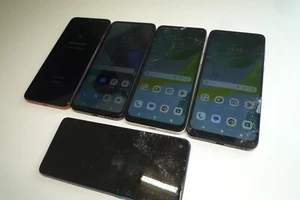 Job lot 5x Motorola Phones - Moto E13. G23, One Vision, E7 Black/ Blue/ White - Afbeelding 1 van 13