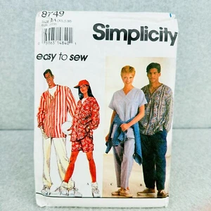 Simplicity 8749 Loose Shirt Hose Shorts und Cap Mütze Misses Herren XS M Muster - Bild 1 von 4