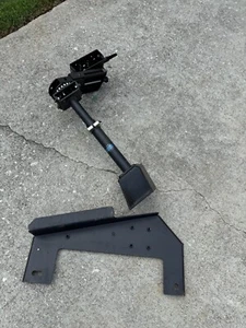 Bras et poteau oscillant Havis Mount Pivotant & Gamber Johnson, plaque de base | Dodge - Photo 1/13