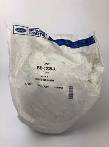 Genuine OEM Ford BB-1239-A Rear Axle Differential Bearing Race BB1239A NIP - Picture 1 of 2