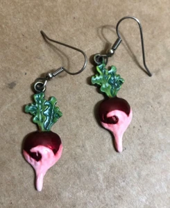 Harry Potter, Luna Lovegood Replica Metal Radish Hook Earrings ** - Picture 1 of 4
