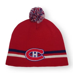 Gorro Pom de talla única oficial de Montreal Canadiens NHL para hombre en rojo, gorra de cráneo. Nuevo con etiquetas - Imagen 1 de 4