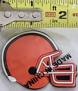 CLEVELAND BROWNS - Helmet 2"Rubber Magnet - Peter David - NFL Football - NWT1999 - Picture 1 of 2