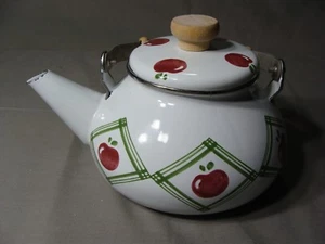 Enamel Tea Kettle In The Applejack Pattern - Picture 1 of 7